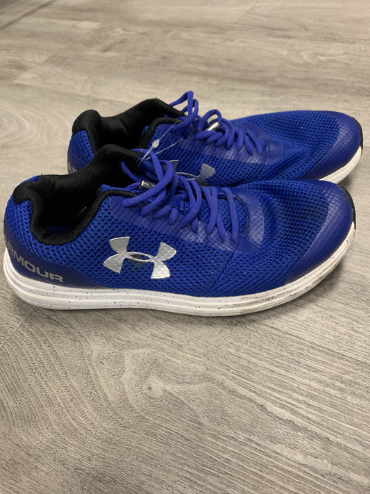 Tennis Shoes